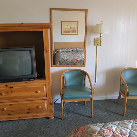 Pine Crest Motor Lodge Holly Springs Bagian luar foto